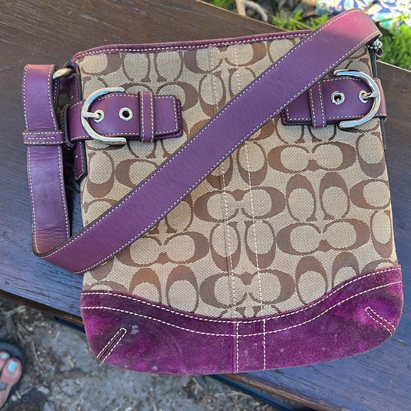 Coach Purple Handbag - Picture 3 of 3